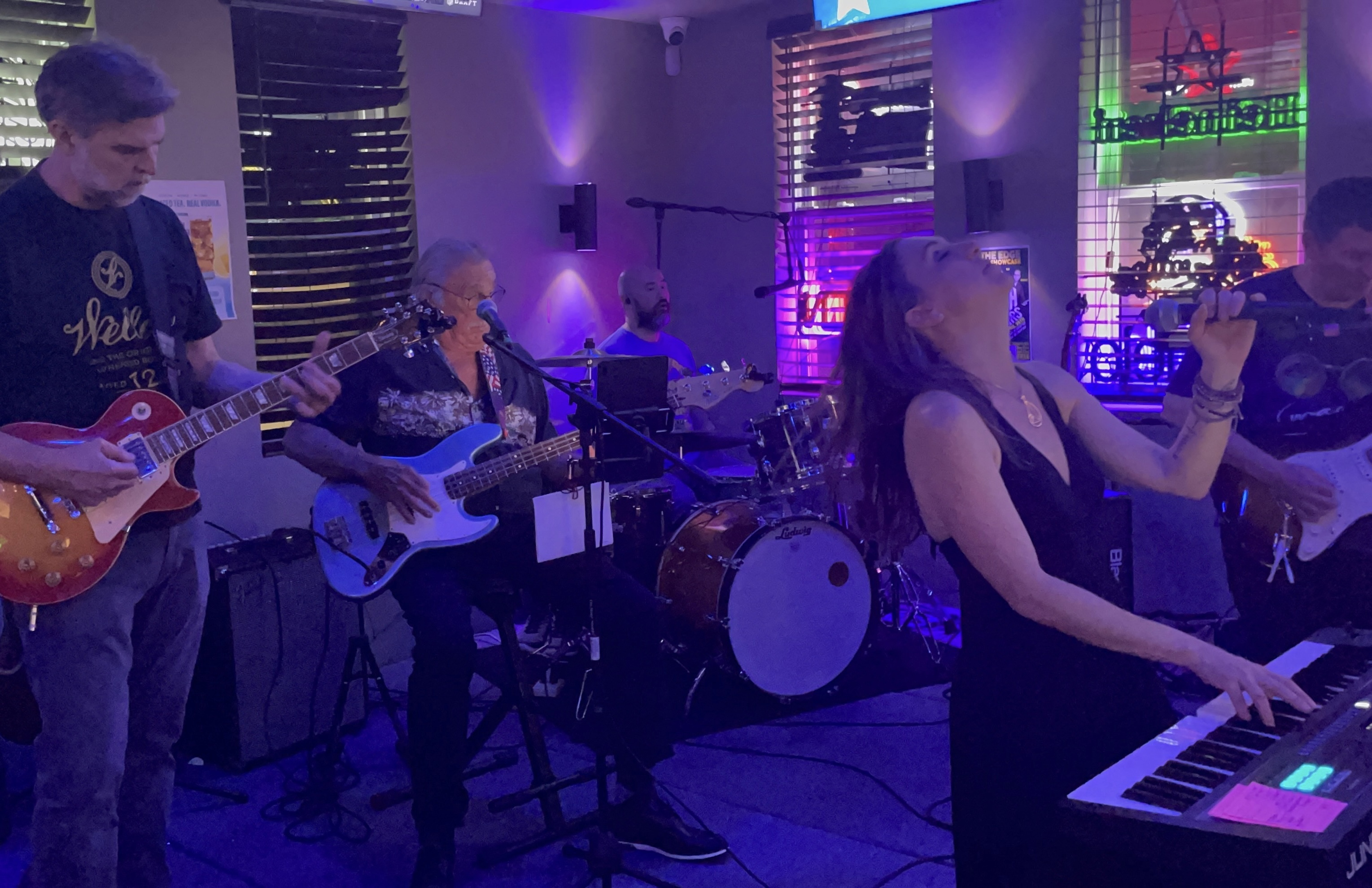 BandTer performing live